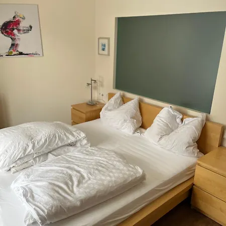Pinchbeck Apartment *